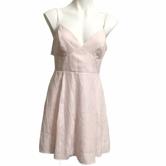 Guess Pink Slip Mini Dress Floral Print Fit & Flare Size Medium - Picture 1 of 16